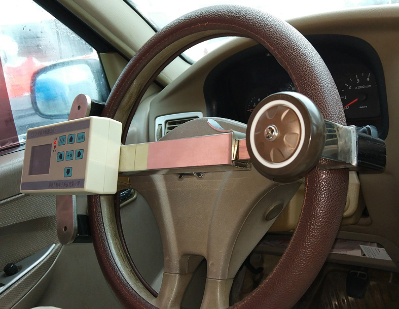 SZX-2D轉(zhuǎn)向參數(shù)測試儀(圖3) SZX-2D轉(zhuǎn)向參數(shù)測試儀(圖3)